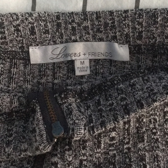 Dark Grey Ribbed Knit Skirt With Zipper Front - Picture 2 of 2